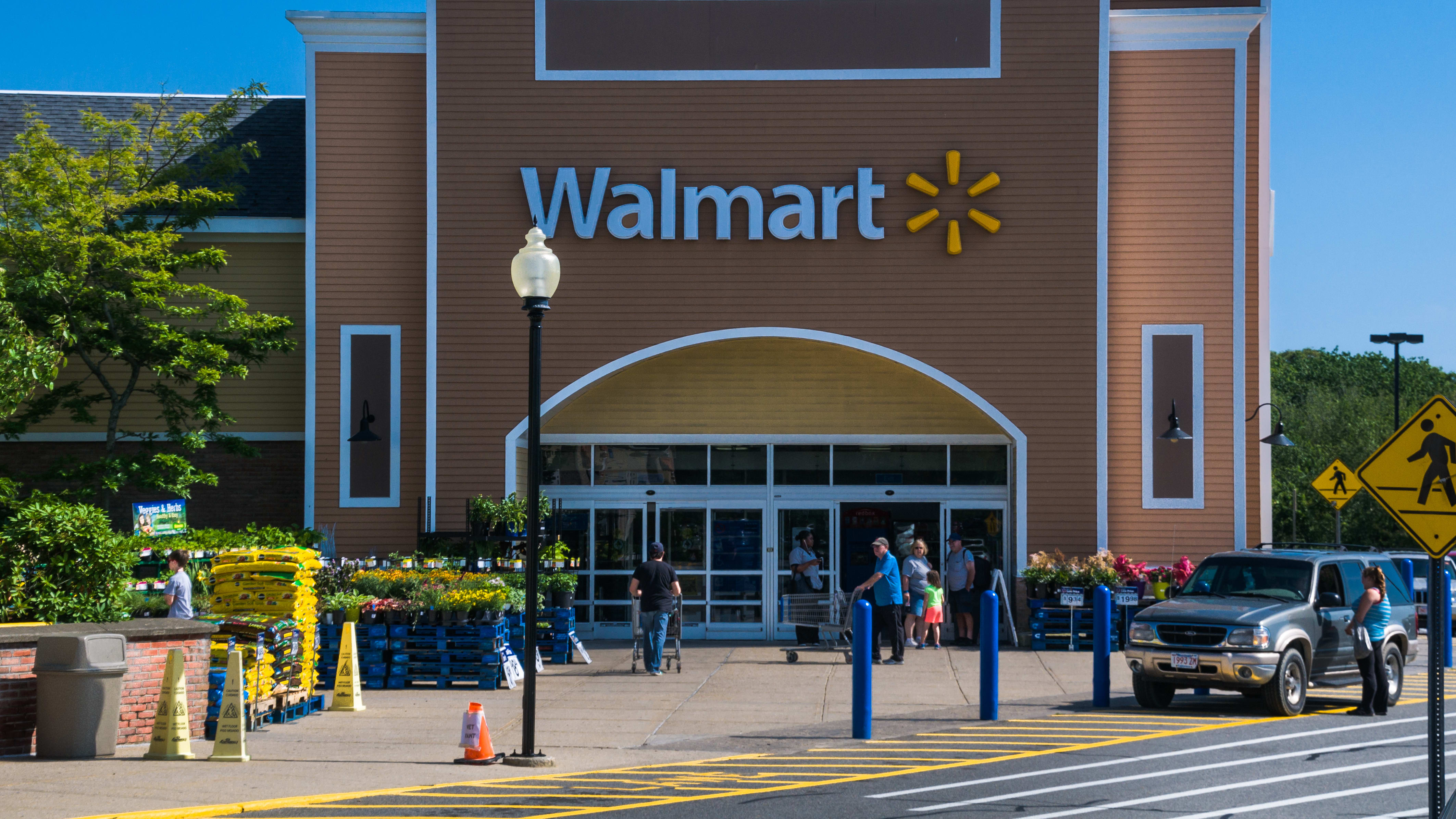 Montreal Walmart hit with a discrimination complaint by transgender  customer