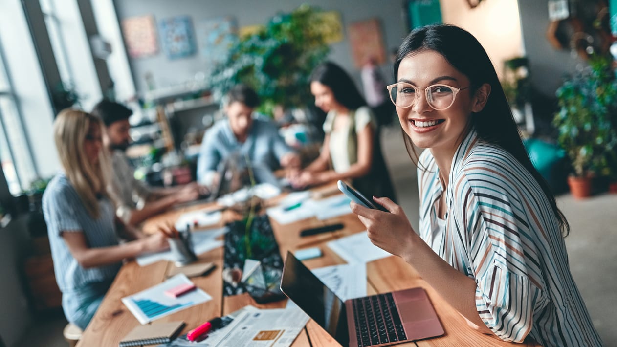 7 Things Every Working Woman Should Keep At Her Desk - Create & Cultivate