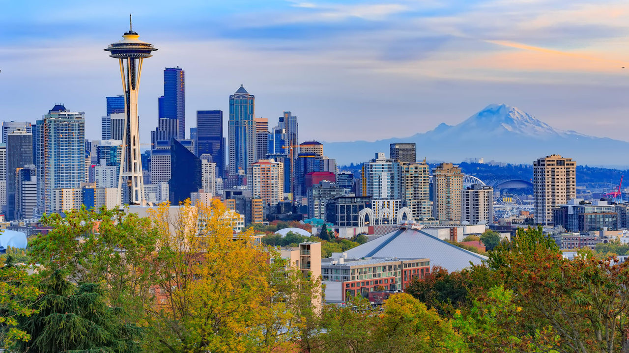 Seattle skyline with Mount Rainier in the background.